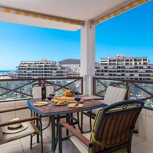Great 'san Marino' Terrace And Pool Apartamento